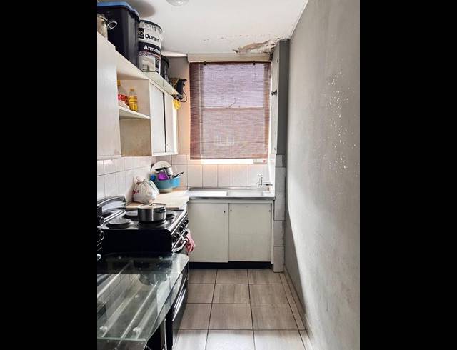 2 BEDROOM APARTMENT FOR SALE IN SUNNYSIDE